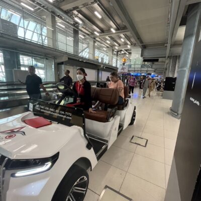 S__12886031.jpg VIP Fast Track with Electro Cart (Buggy) on Arrival @ Suvarnbhumi Airport